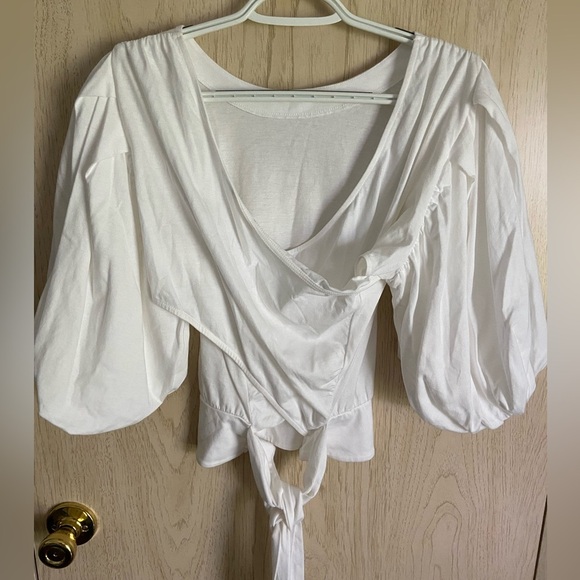 White Bubble Sleeve Cotton Blouse with Cris-Cross back Sz Small - Picture 3 of 9